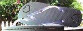 Chinelo branco tira transparent c/ strass e piercing cód.002